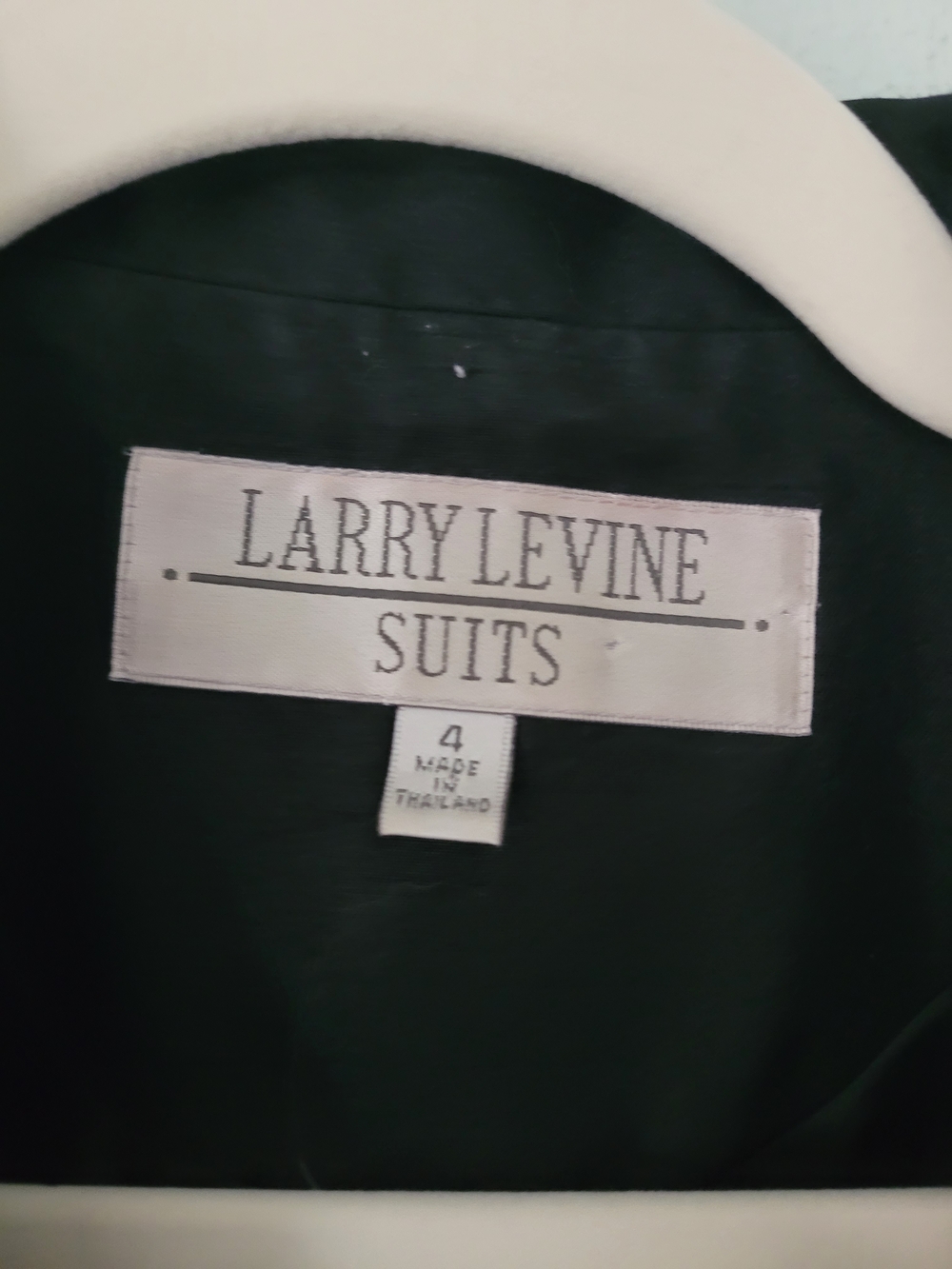 Black Classic Single-Breasted Trench Coat - Larry Levine - Size 4 - Picture 4 of 5
